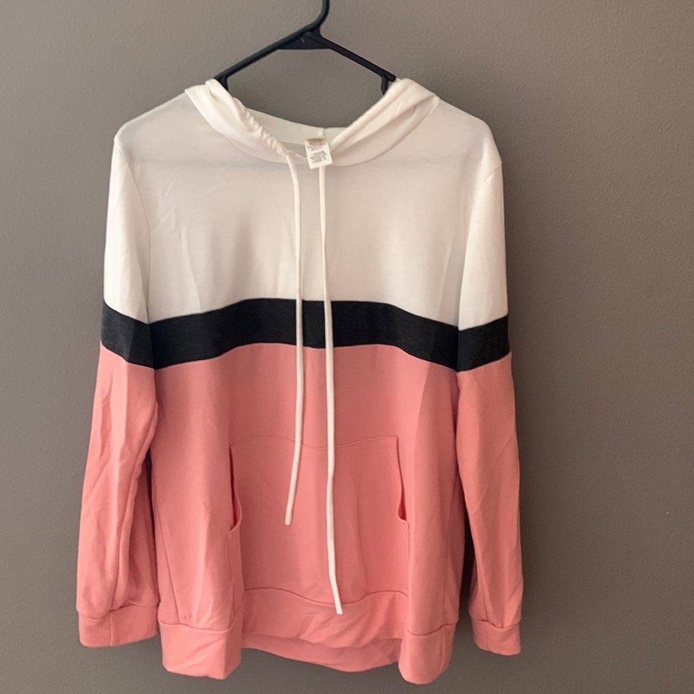 Worn once cute hooded sweatshirt for spring!